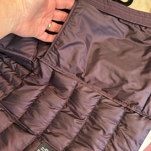 32 Degrees Heat Maroon Puffer‎ Jacket in Size M - Picture 12 of 16